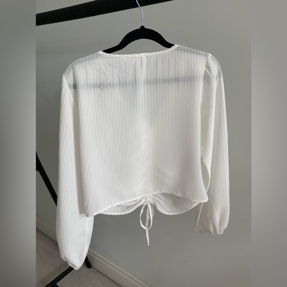 Adjustable Ruched Long Sleeve Sheer Top - Picture 2 of 4